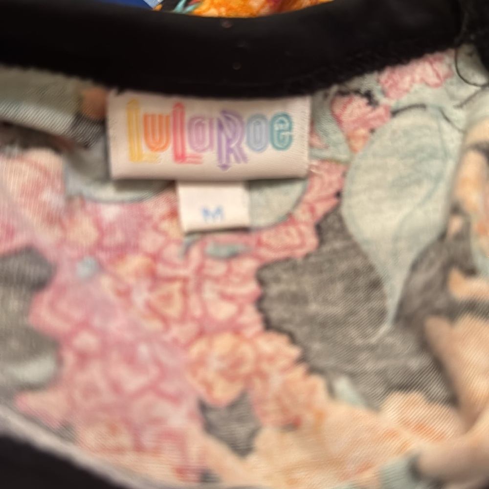 Lularoe Floral Randy Size M - Picture 2 of 2